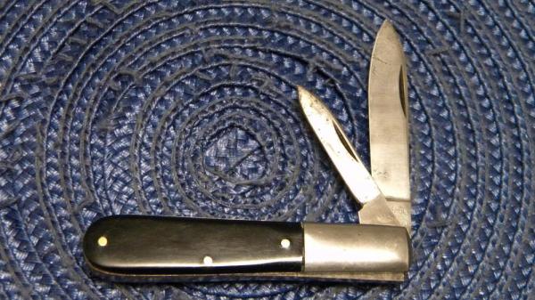 Schrade Walden NY USA Black 210B Tiny Barlow Knife c.1950's Schrade Walden NY USA Black 210B Tiny Barlow Knife c.1950's