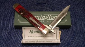 Remington USA 2007 Bone R1373 Bullet Swing Guard Lockback Knife in Box
