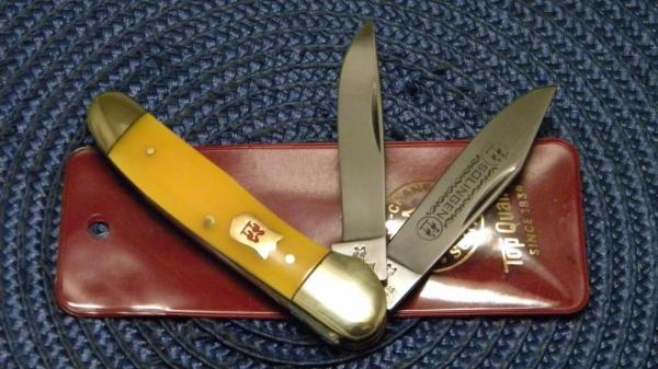 Robt Klaas Kissing Crane Solingen Germany Yellow 3026 Copperhead Knife (XVII) c.1978