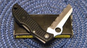 Spyderco Seki Japan LBK II Serrated Sheepfoot Ladybug Tactical Lockback Knife in Box