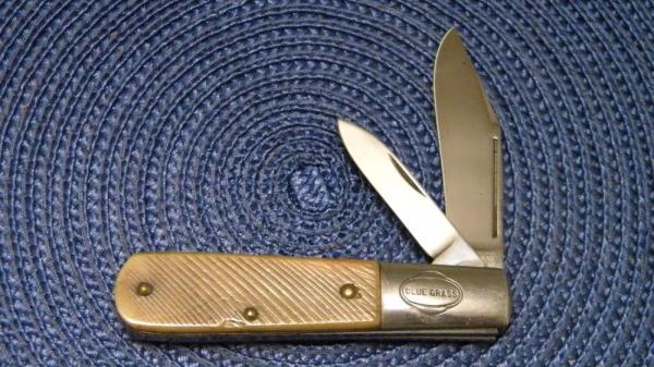 John Primble Belknap Hdw. & Mfg. Co. Blue Grass Saw Cut Bone 5722 Barlow Knife John Primble Belknap Hdw. & Mfg. Co. Blue Grass Saw Cut Bone 5722 Barlow Knife