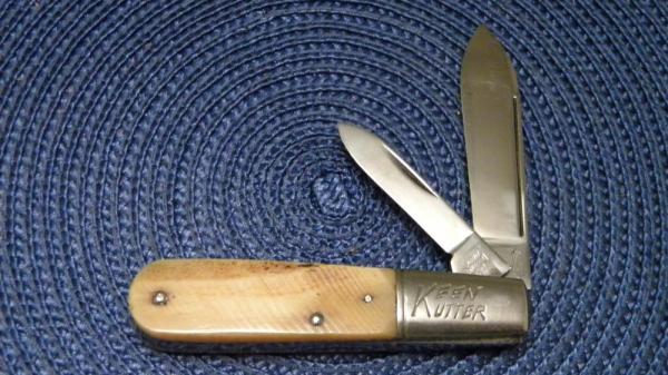 Keen Kutter Saw Cut Bone Model # K2881 Barlow Knife Keen Kutter Saw Cut Bone Model # K2881 Barlow Knife
