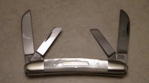 Bulldog Brand Hammer Forged Solingen Germany 2nd Generation Pearl 4 Blade Congress Knife