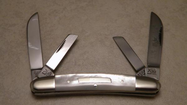 Bulldog Brand Hammer Forged Solingen Germany 2nd Generation Pearl 4 Blade Congress Knife Bulldog Brand Hammer Forged Solingen Germany 2nd Generation Pearl 4 Blade Congress Knife