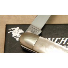 Winchester Trademark USA 1991 Pearl 3995 Whittler Knife in Box Winchester Trademark USA 1991 Pearl 3995 Whittler Knife in Box