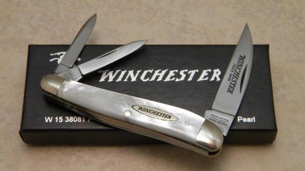 Winchester Trademark USA 1995 Pearl 38081 Wharncliffe Whittler Knife in Box Winchester Trademark USA 1995 Pearl 38081 Wharncliffe Whittler Knife in Box