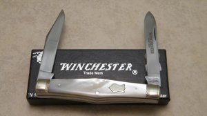 Winchester Trademark USA 1992 Pearl 2967 Moose Knife in Box