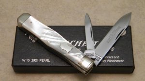 Winchester Trademark USA 1991 Pearl 2921 Coffin Jack Knife in Box