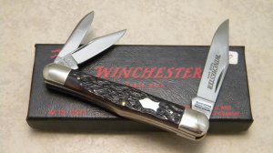 Winchester Trademark USA 1989 Bone 3971 Whittler Knife in Box