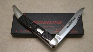 Winchester Trademark USA 1990 Bone 1936 Big Toothpick Knife in Box