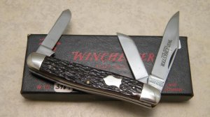Winchester Trademark USA 1987 Bone 3964 Stockman Knife in Box