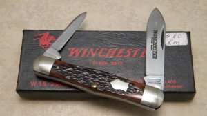 Winchester Trademark USA 1990 Bone 2903 Swell Center Pen Knife in Box