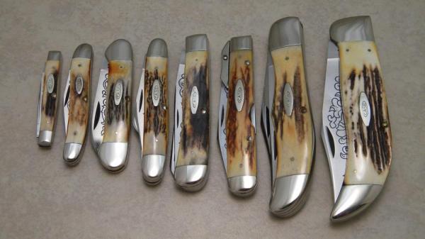 Case XX Stainless USA 3 Dot (1977) Stag Blue Scroll 8 Knife Set Case XX Stainless USA 3 Dot (1977) Stag Blue Scroll 8 Knife Set
