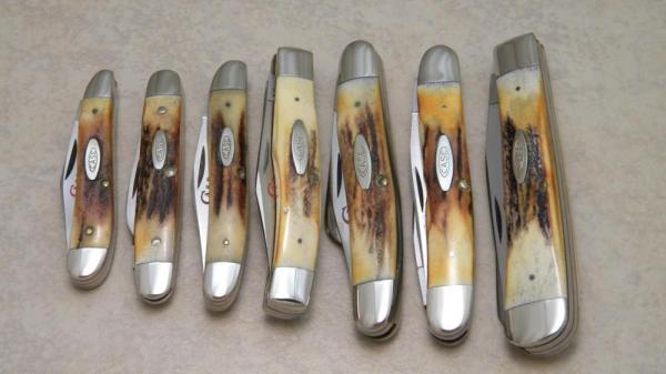 Case XX Stainless USA 2 Dot (1978) Stag Red Etch 7 Knife Set Case XX Stainless USA 2 Dot (1978) Stag Red Etch 7 Knife Set