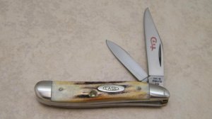 Case XX Stainless USA 2 Dot (1978) Red Etch Stag 5220 SSP Peanut Knife