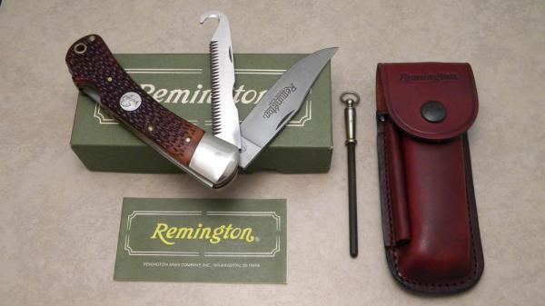 Remington UMC USA R3 Delrin Big Game Dual Lockback Knife & Pouch (1st Year Knife) in Box Remington UMC USA R3 Delrin Big Game Dual Lockback Knife & Pouch (1st Year Knife) in Box