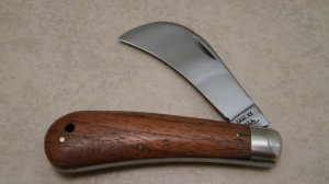 Case XX USA 10 Dot (1970) Walnut Wood 11011 Hawkbill Pruner Knife