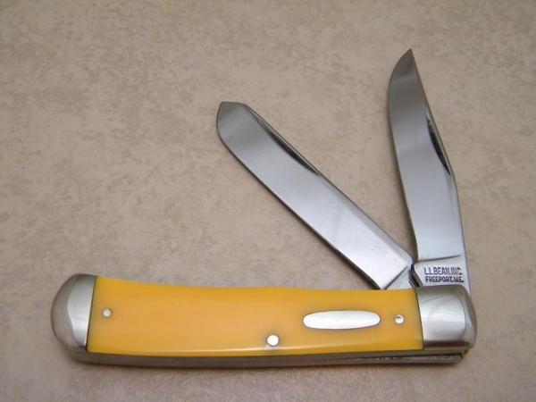 LL Bean Inc. Freeport ME (Made by Western) Yellow Trapper Knife LL Bean Inc. Freeport ME (Made by Western) Yellow Trapper Knife