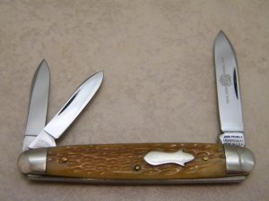 John Primble Louisville KY Made in USA (Queen Cutlery) Bone Whittler Knife