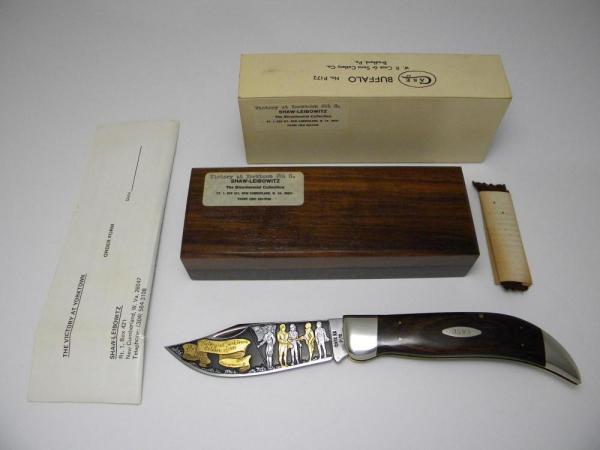 Case 1973 Shaw Leibowitz Gold Etch Victory at Yorktown Commemorative P172 Buffalo Clasp Knife in Box Case 1973 Shaw Leibowitz Gold Etch Victory at Yorktown Commemorative P172 Buffalo Clasp Knife in Box