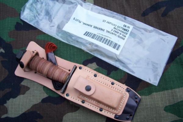 Camillus Cutlery Co. Pilot’s Survival Knife 1983 or 1984 NEW 