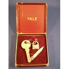 George Schrade Yale Key Knife USA Mint