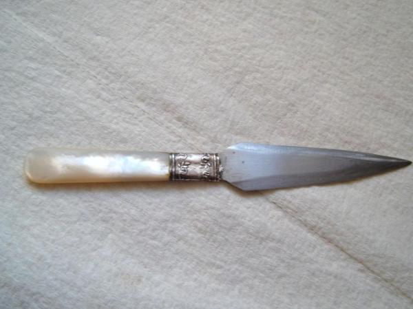PEARL DAGGER PEARL DAGGER