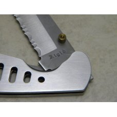 Rigid RG-2 Surgical Steel Japan Serrated Edge Metal Linerlock Knife & Pouch in Box Rigid RG-2 Surgical Steel Japan Serrated Edge Metal Linerlock Knife & Pouch in Box