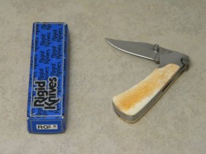 Rigid RG-7 Surgical Steel Japan Plain Edge Bone & Metal Small Locking Blade Thumb Stud Knife in Box