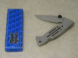 Rigid RG-23 Surgical Steel Japan Plain Edge Metal Large Lockback Thumb Stud Knife in Box