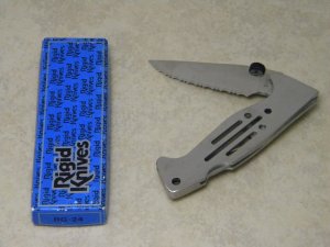 Rigid RG-24 Surgical Steel Japan Serrated Edge Metal Large Lockback Thumb Stud Knife in Box
