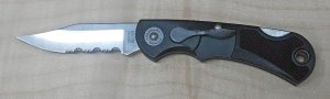Camillus LEV-R-LOK® Piranha Blade Version 