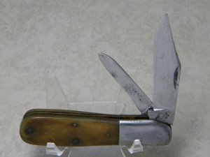 Queen Cutlery Co. USA #22 Saw Cut Bone 2 Blade Barlow Knife C.1930's to 1940's