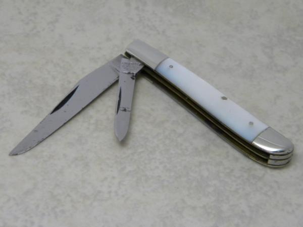 Robeson Shuredge Rochester Robeson Cutlery USA Pearl Peanut Knife Robeson Shuredge Rochester Robeson Cutlery USA Pearl Peanut Knife
