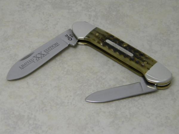 Case XX USA 4 Dot (1996) Green Bone 62131 SS Limited Edition Canoe Knife Case XX USA 4 Dot (1996) Green Bone 62131 SS Limited Edition Canoe Knife