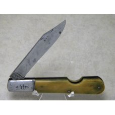 Russell "R" USA Brown Saw Cut Bone Easy Open Daddy Barlow Knife Early 1900's Russell "R" USA Brown Saw Cut Bone Easy Open Daddy Barlow Knife Early 1900's