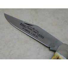 Colonel Coon Knives Tenn. USA Stag 1984 River to River Knife Club Folding Hunter Knife in Box Colonel Coon Knives Tenn. USA Stag 1984 River to River Knife Club Folding Hunter Knife in Box