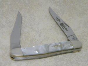Case XX USA 2007 White Pearl Corelon Premier Edition 1 of 500 Muskrat Knife 
