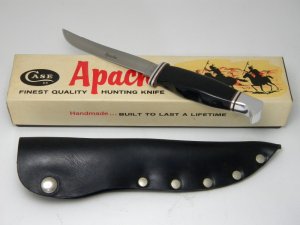 Case XX Stainless USA 1965-69 Black Composition #300 Apache Fixed Blade Sheath Knife in Box