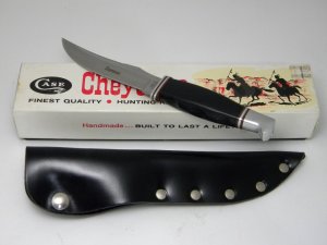 Case XX Stainless USA 1965-69 Black Composition #400 Cheyenne Fixed Blade Sheath Knife in Box
