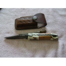 Mint Unmarked Damascus blade Folding Knife Mint Unmarked Damascus blade Folding Knife