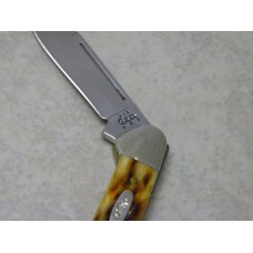 Case XX USA 2003 Pocket Worn Antique Bone 62132 SS Baby Butterbean Mini Canoe Knife in Box Case XX USA 2003 Pocket Worn Antique Bone 62132 SS Baby Butterbean Mini Canoe Knife in Box