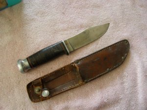 Vintage Kinfolks Fixed Blade Knife and Sheath Blade #962