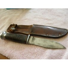Vintage Kinfolks Fixed Blade Knife and Sheath Blade #962 Vintage Kinfolks Fixed Blade Knife and Sheath Blade #962