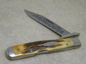 Case XX Stainless USA 3 Dot (1977) Stag 5111 1/2 Blue Scroll Knife
