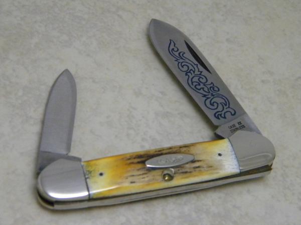 Case XX Stainless USA 3 Dot (1977) Stag 52131 SSP Blue Scroll Canoe Knife Case XX Stainless USA 3 Dot (1977) Stag 52131 SSP Blue Scroll Canoe Knife