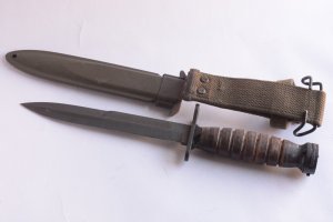 Vintage WW II IMPERIAL U.S.M4 BAYONET with Scabbard B M CO. M8A1