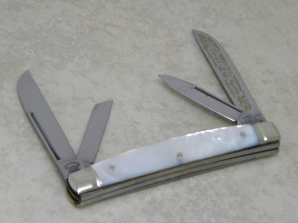 Fight'n Rooster Frank Buster Celebrated Cutlery Germany Pearl The Captains Rooster Congress Knife Fight'n Rooster Frank Buster Celebrated Cutlery Germany Pearl The Captains Rooster Congress Knife