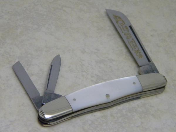 Fight'n Rooster Germany Pearl The Captains Rooster Congress Whittler Knife Fight'n Rooster Germany Pearl The Captains Rooster Congress Whittler Knife