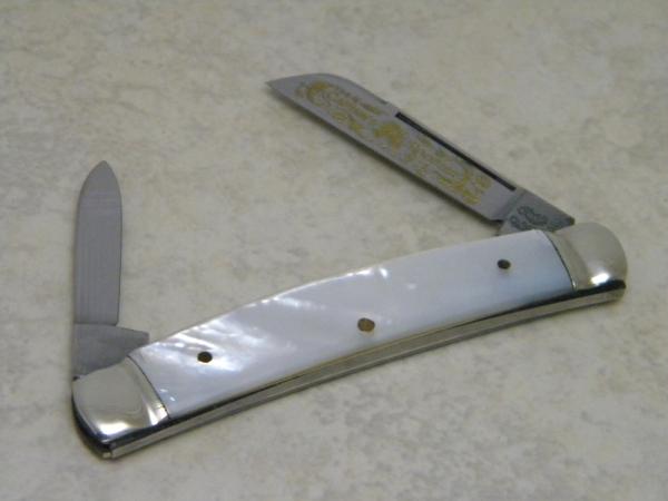 Fight'n Rooster Frank Buster Cutlery Co. Germany Pearl The Captains Rooster 2 Blade Congress Knife Fight'n Rooster Frank Buster Cutlery Co. Germany Pearl The Captains Rooster 2 Blade Congress Knife